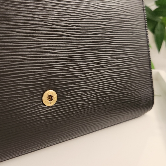 SALE! LV Clutch - Louis Vuitton authentic epi black Art Deco envelope purse bag - Picture 7 of 17